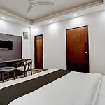 Super Hotel O Vm Residency